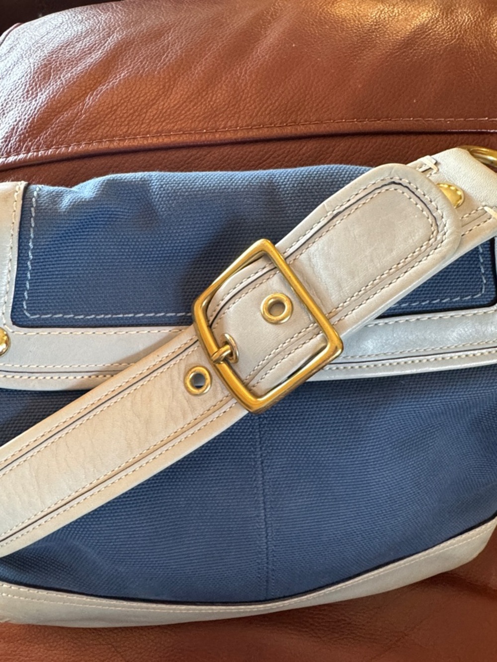 Coach Blue and White Canvas Shoulder Bag with Gold-Tone Turn-Lock - Picture 3 of 6